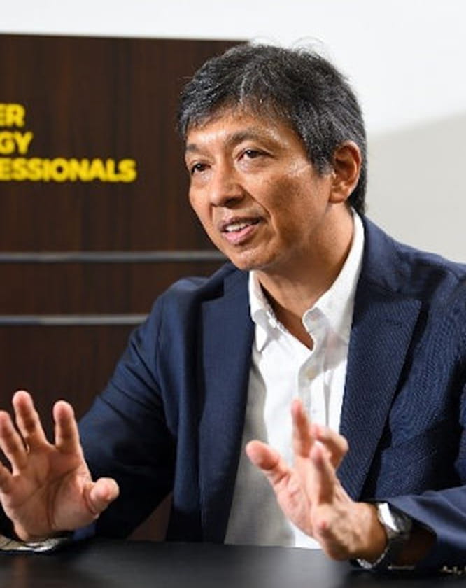 石井教授の写真